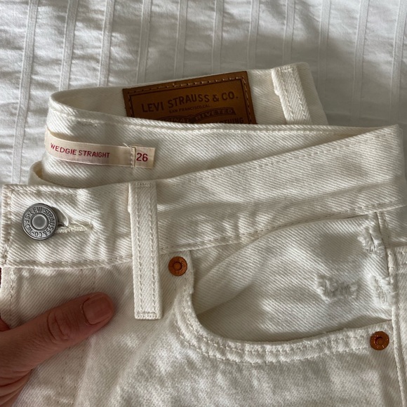 Levi’s Wedgie Straight Women's Jeans - Picture 3 of 3